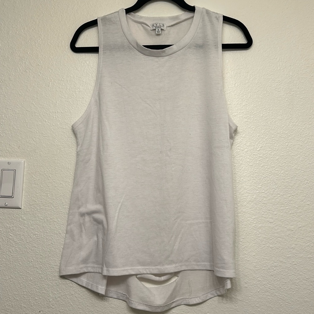 AVLN studio/ size S / top